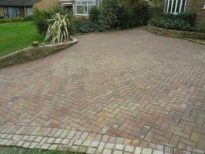 after-gravel-drive-to-block-driveway-02